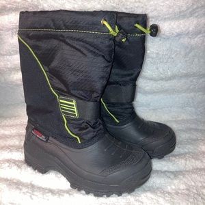 Kids size 13 winter boots